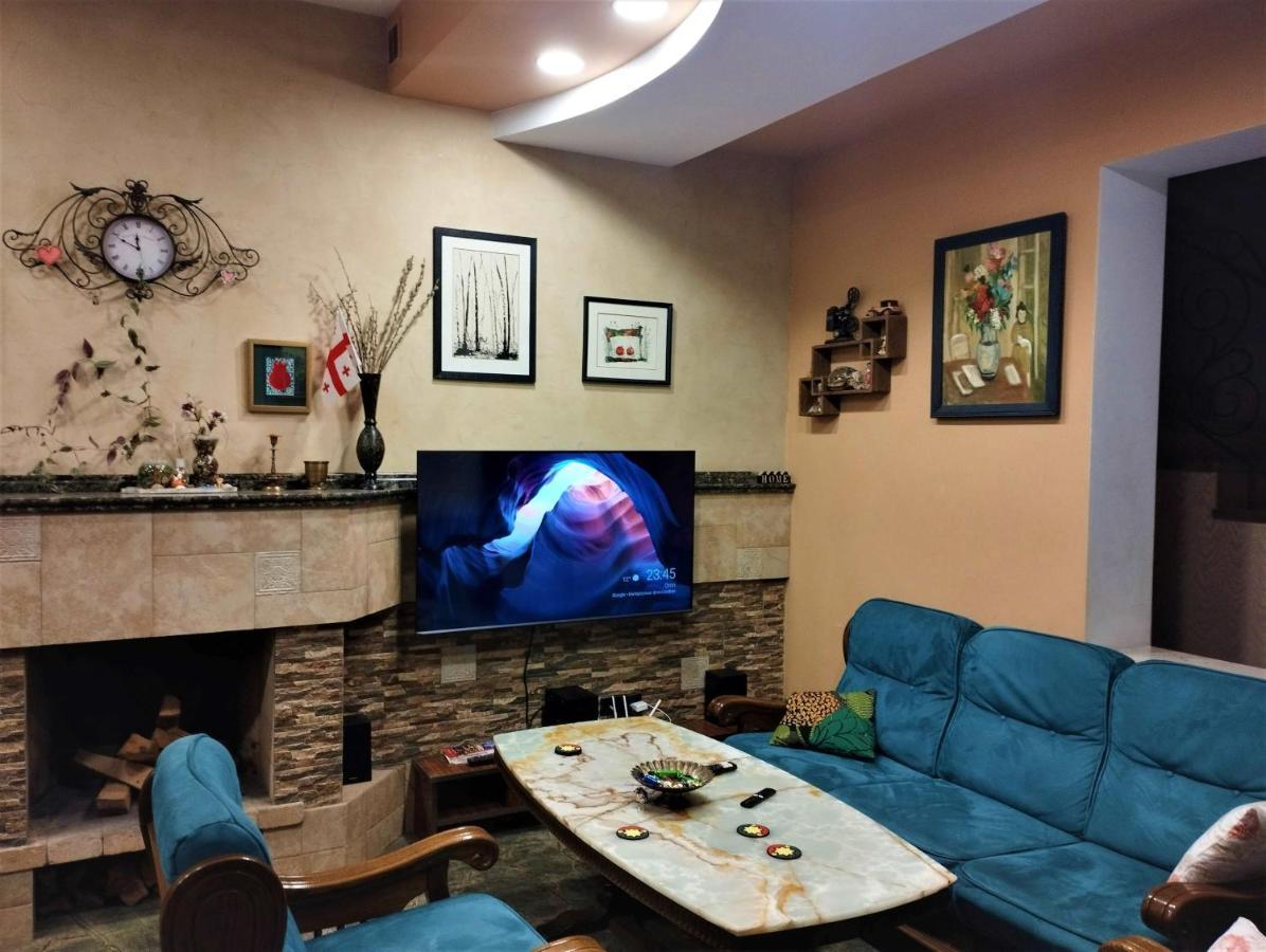 N38 Villa Tbiliszi Kültér fotó